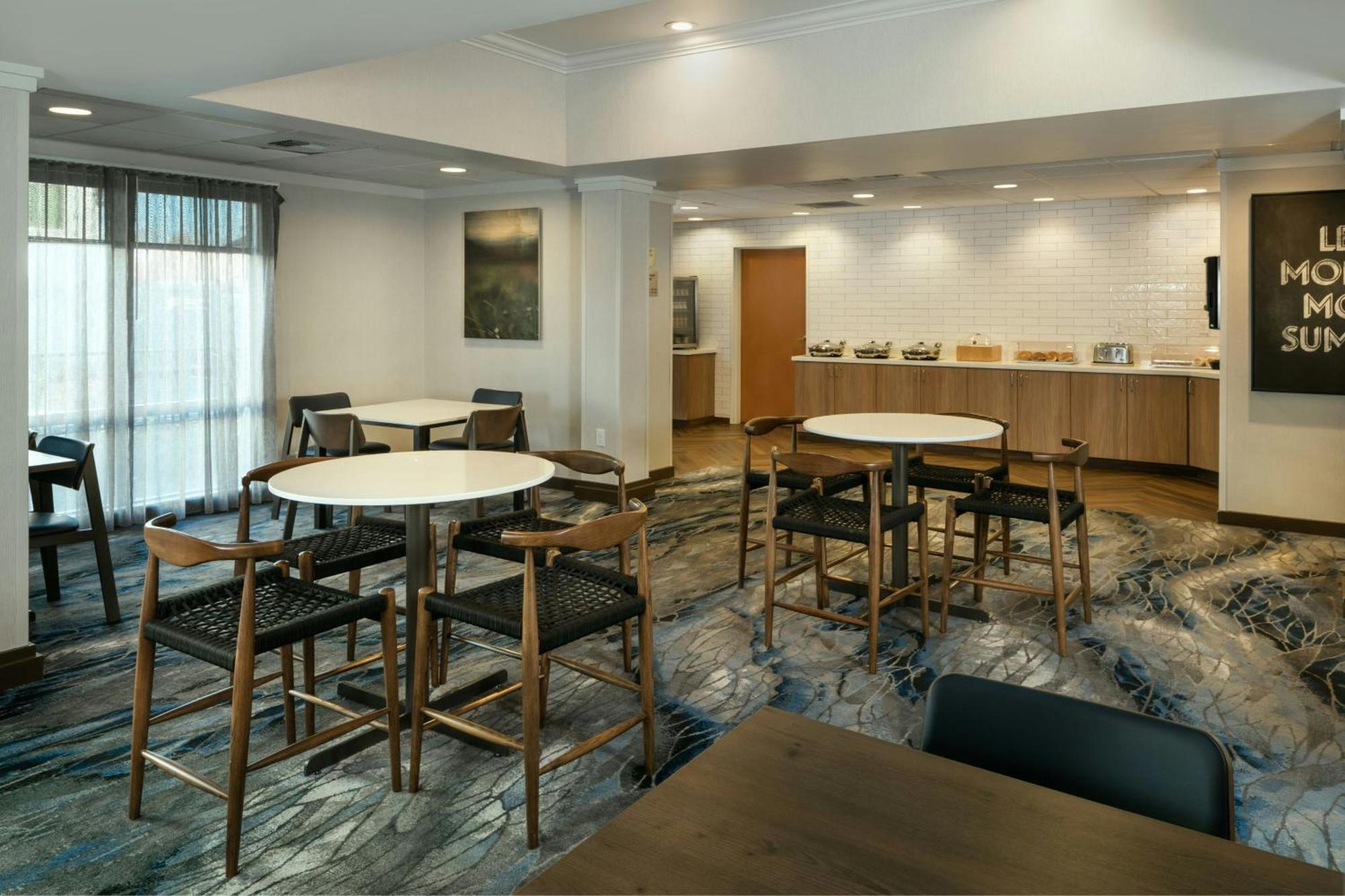 Fairfield Inn & Suites By Marriott Anchorage Midtown Exterior foto